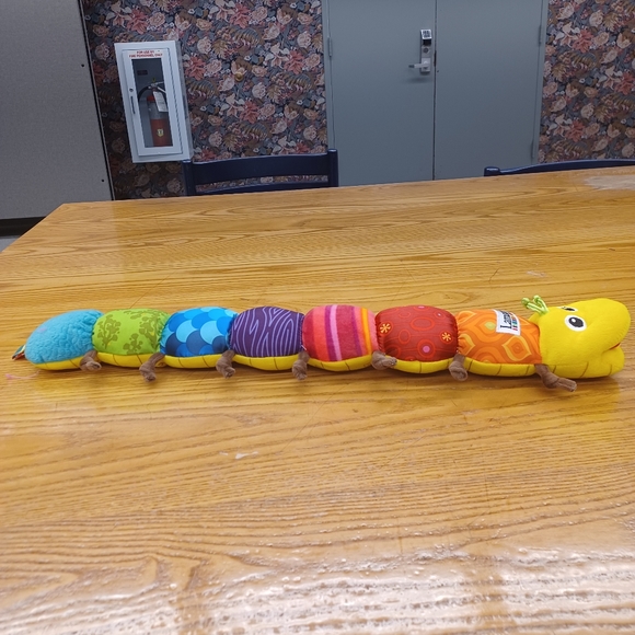 ✓Tomy 24" Lamaze fun Caterpillar Jingle Squeak Rattle Baby Toy Stuffed Plush - Picture 5 of 12